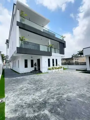 5bdrm Duplex in Life Camp for sale