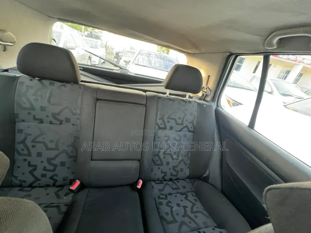 Car 2004 Silver