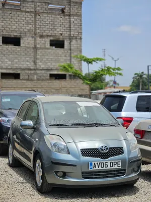Toyota Yaris 2008 Gray