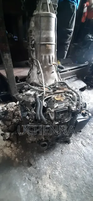Toyota 1UR Engine