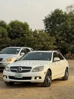 Mercedes-Benz C300 2009 White