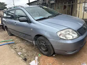 Toyota Corolla 1.9 D Liftback 2000 Blue