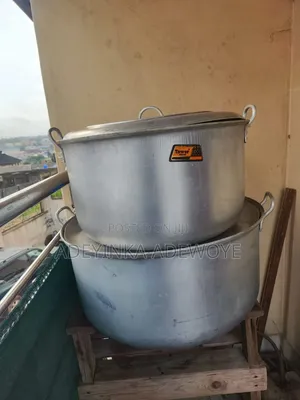 A Tower Brand BiG Pots
