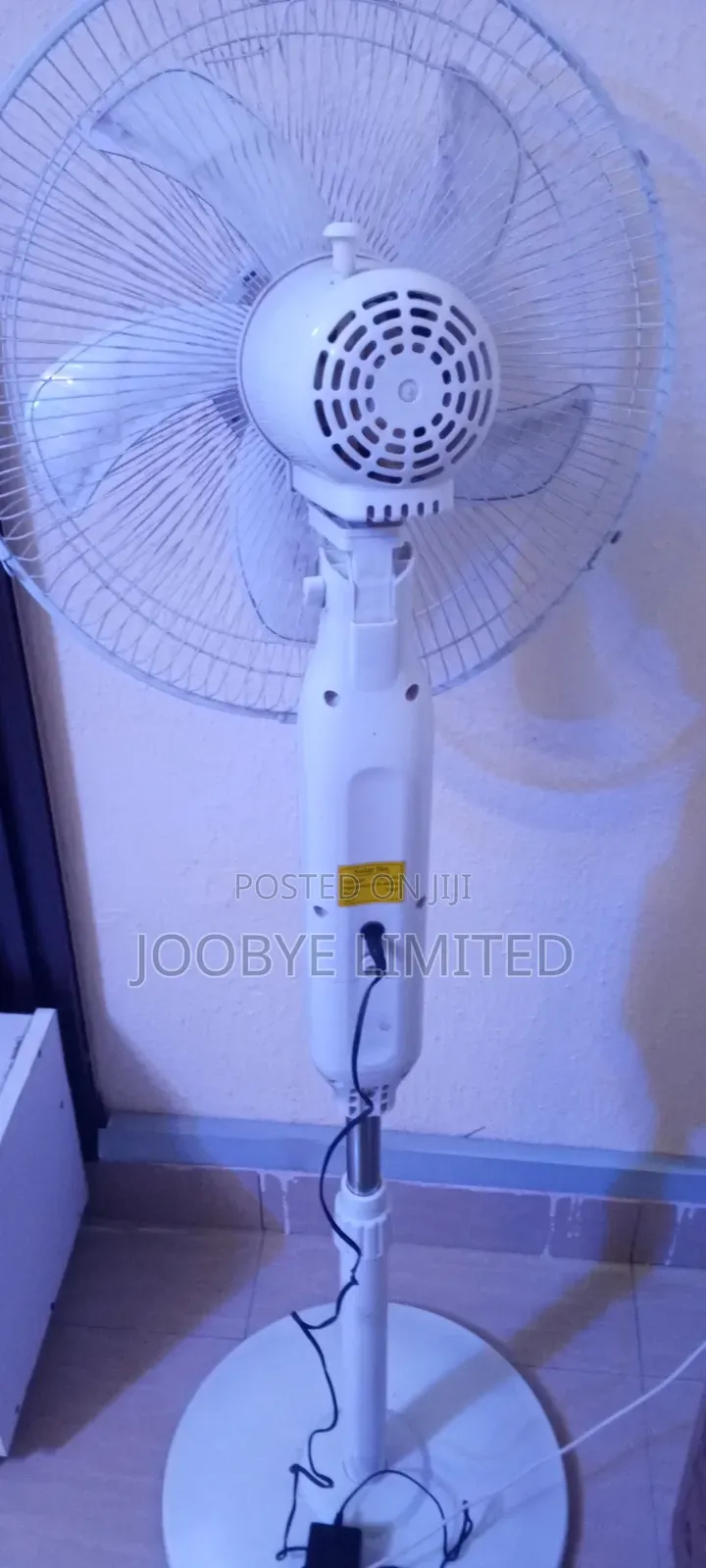 16" Solar Fan DC/AC