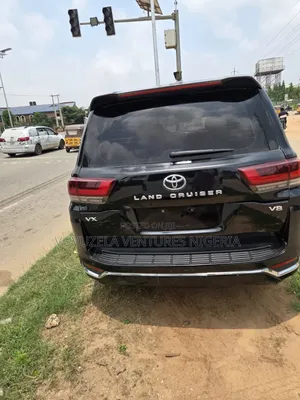 Toyota Land Cruiser 2023 Black