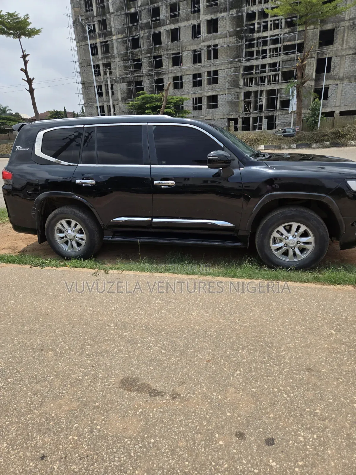 Toyota Land Cruiser 2023 Black