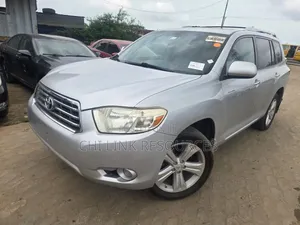 Toyota Highlander 2010 Silver
