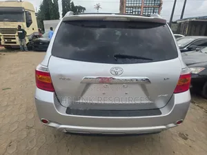 Toyota Highlander 2010 Silver