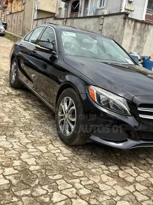 Mercedes-Benz C300 2015 Black