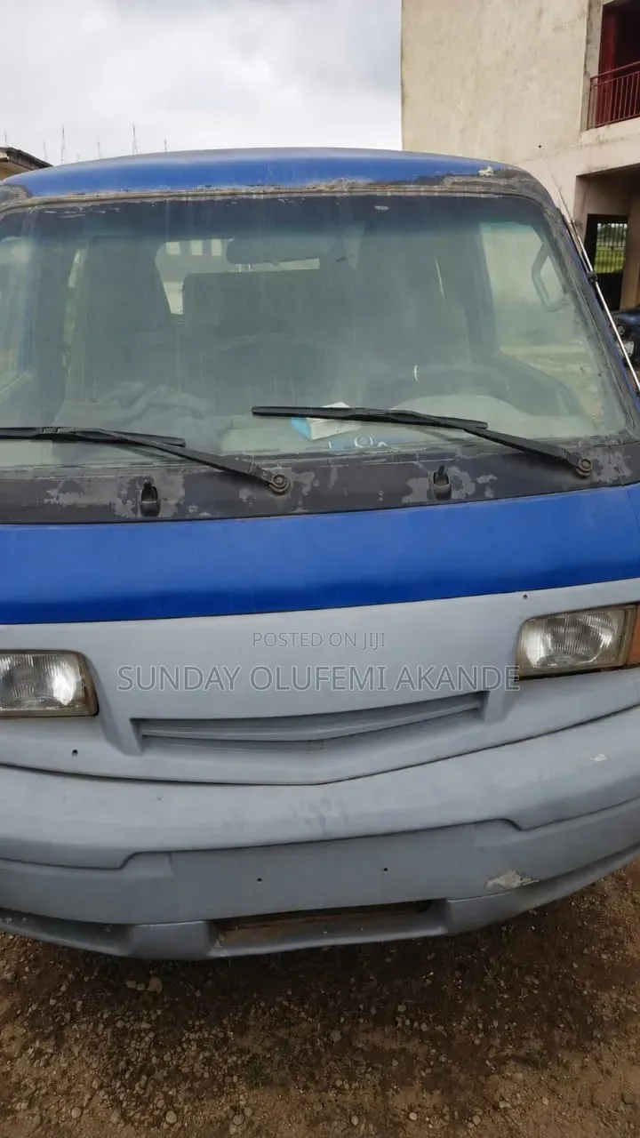 Mazda E2000 2007 Blue