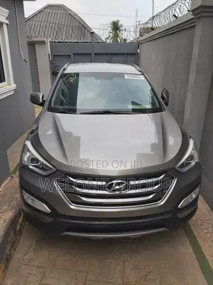 Hyundai Santa Fe 2016 Gray