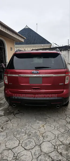 Ford Explorer XLT 4dr SUV (3.5L 6cyl 6A) 2014 Beige