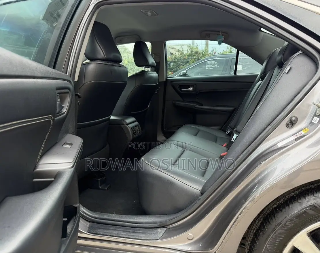Toyota Camry 2016 Gray
