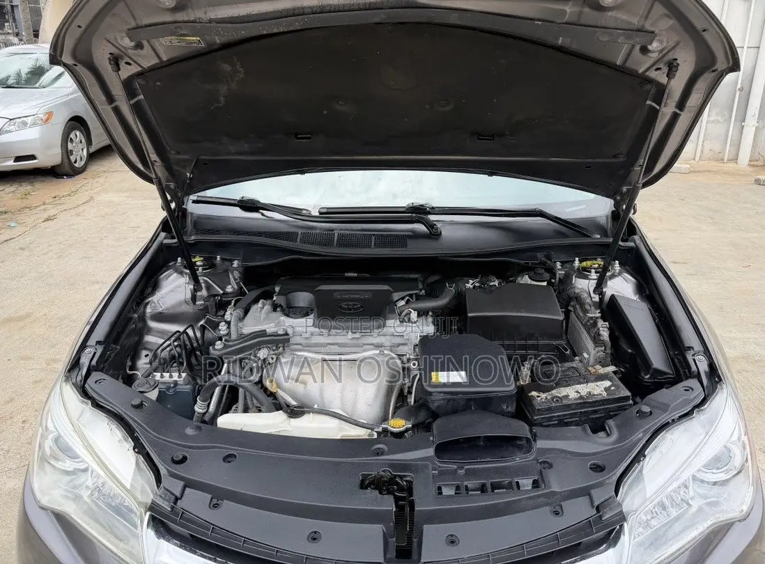 Toyota Camry 2016 Gray