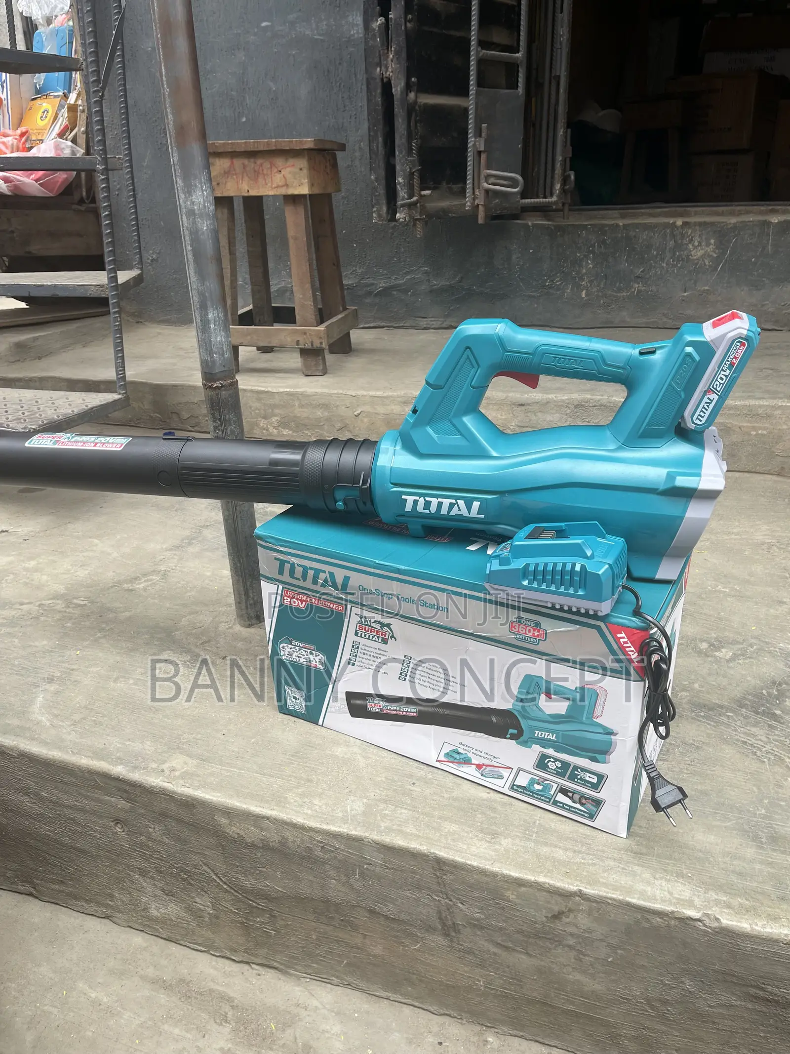 TOTAL 20V Lithium-Ion Cordless Blower