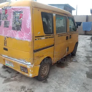 Suzuki Every 2015 Yellow