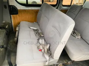 Toyota HiAce 2012