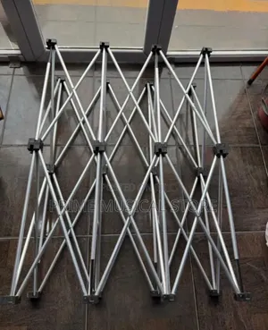 DJ Stand 4 Leg Adjustable Dj Stand