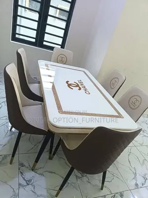 Luxury Contemporary Dinning With 6chairs