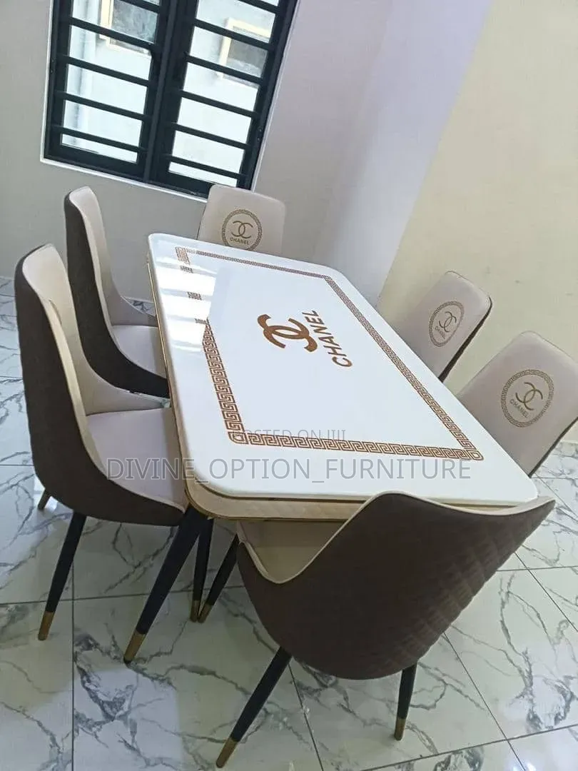 Luxury Contemporary Dinning With 6chairs