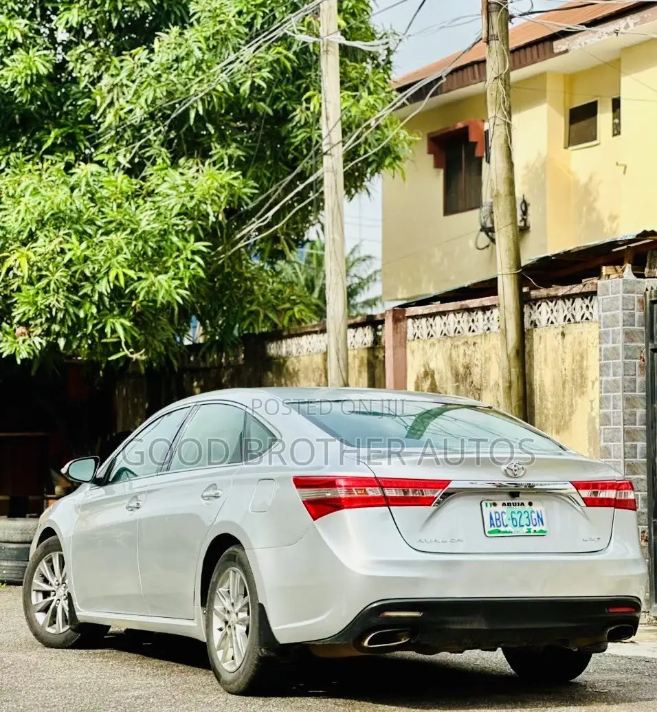 Toyota Avalon 2013 Silver