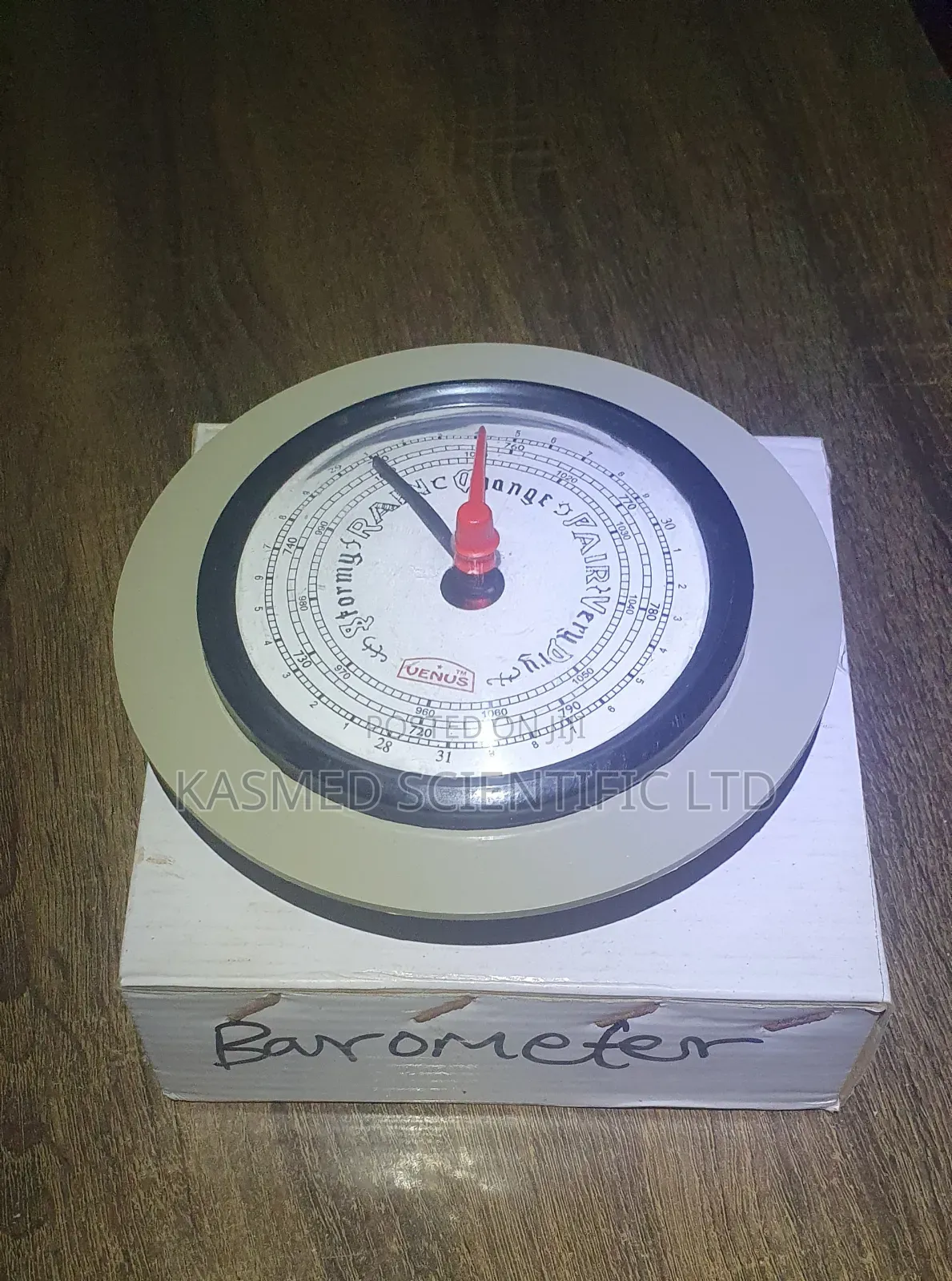 Barometer for Laboratory Use