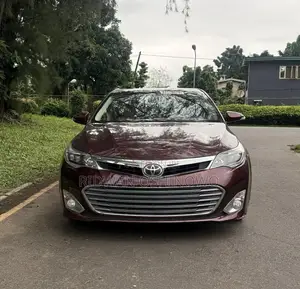Toyota Avalon XLE Sedar FWD (3.5L 6cyl 6A) 2013