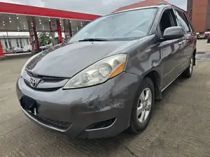 Toyota Sienna 2006 Gray