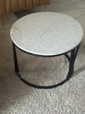 Round Table