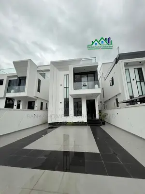 5bdrm Duplex in Lekki Phase 1 for sale