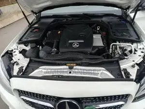 Mercedes-Benz C300 Luxury 4Matic Sedan AWD (2.0L 4cyl 7A) 2016 White