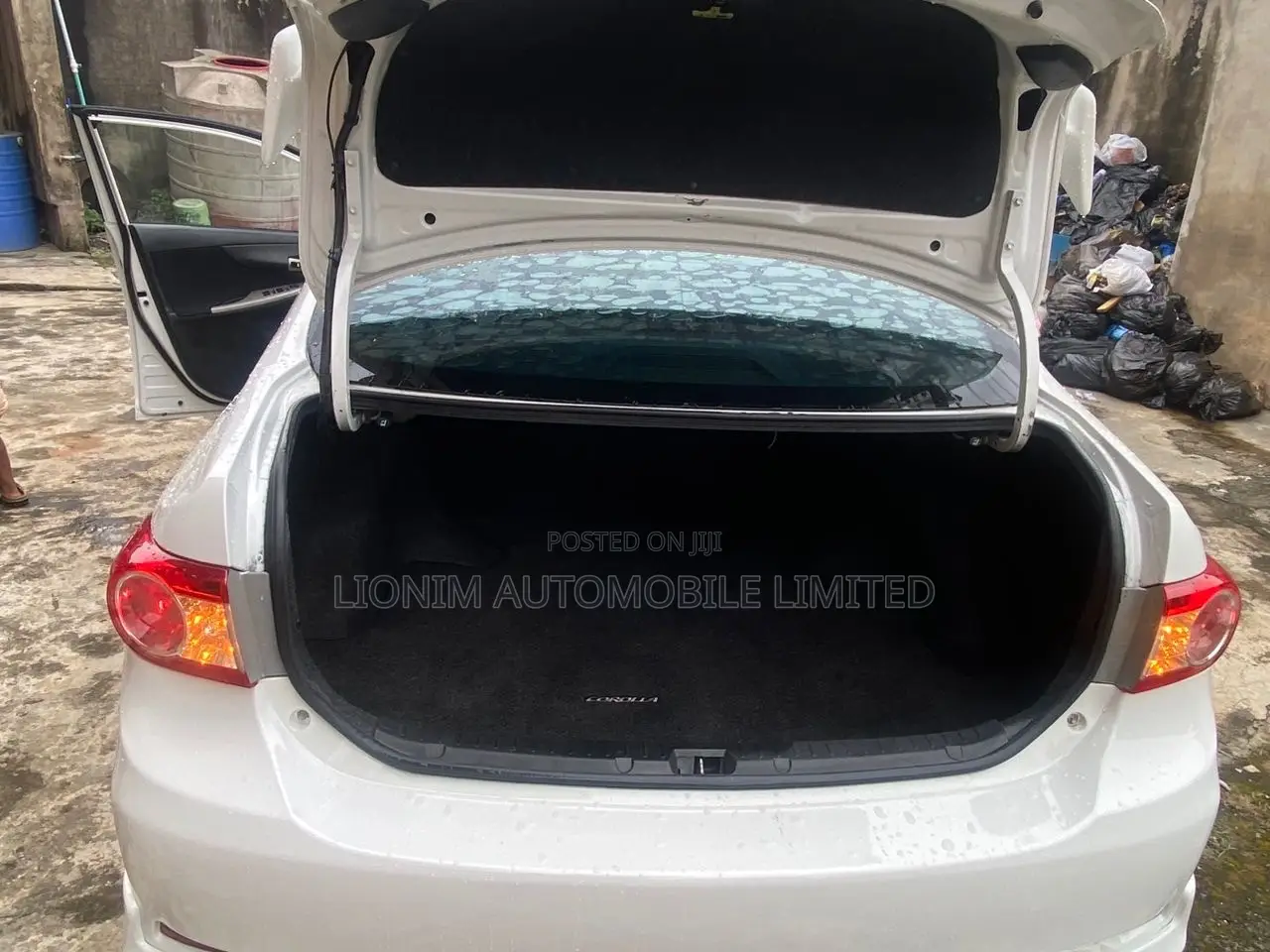 Toyota Corolla S 4dr Sedan (1.8L 4cyl 4A) 2013 White