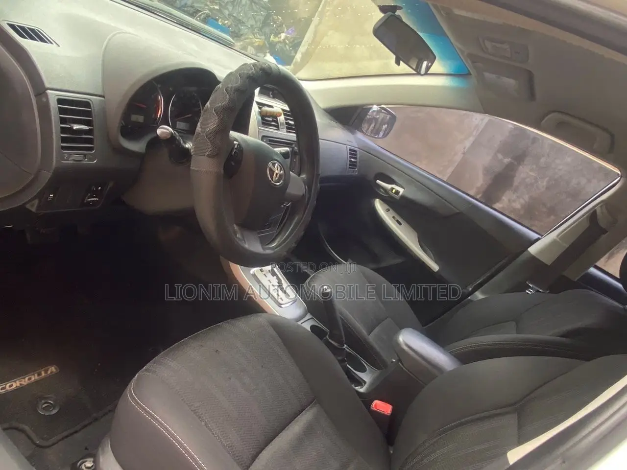Toyota Corolla S 4dr Sedan (1.8L 4cyl 4A) 2013 White