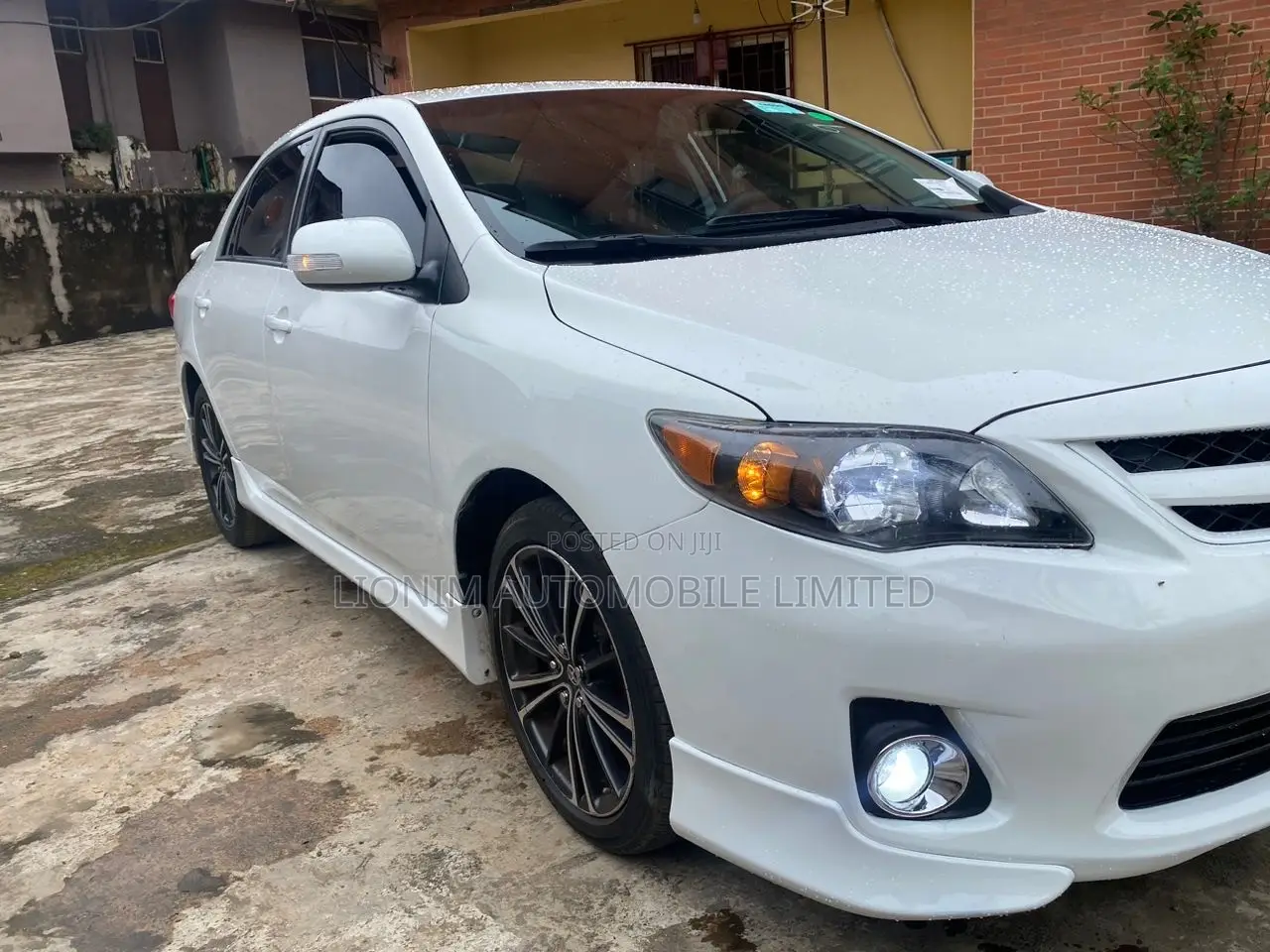 Toyota Corolla S 4dr Sedan (1.8L 4cyl 4A) 2013 White