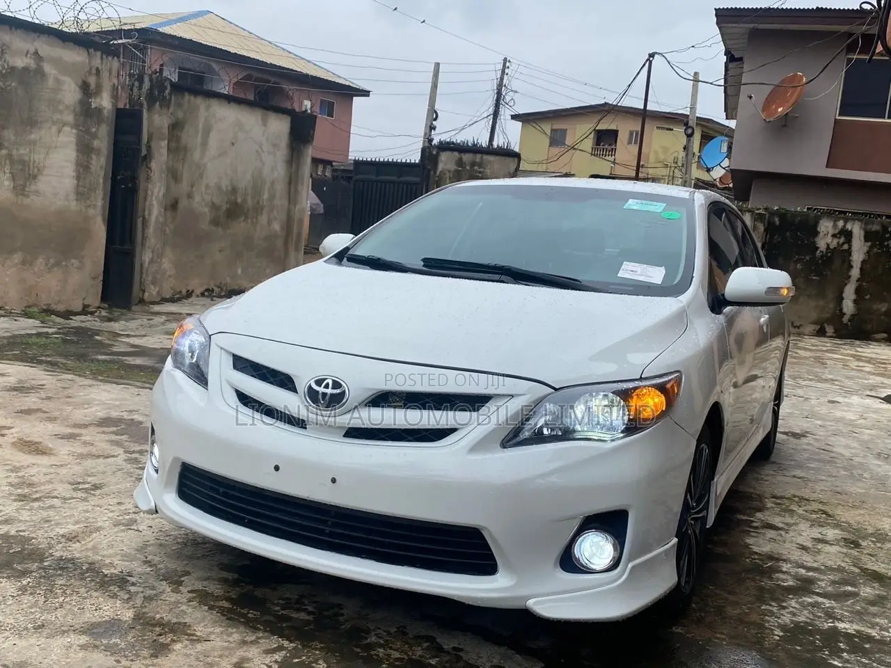 Toyota Corolla S 4dr Sedan (1.8L 4cyl 4A) 2013 White