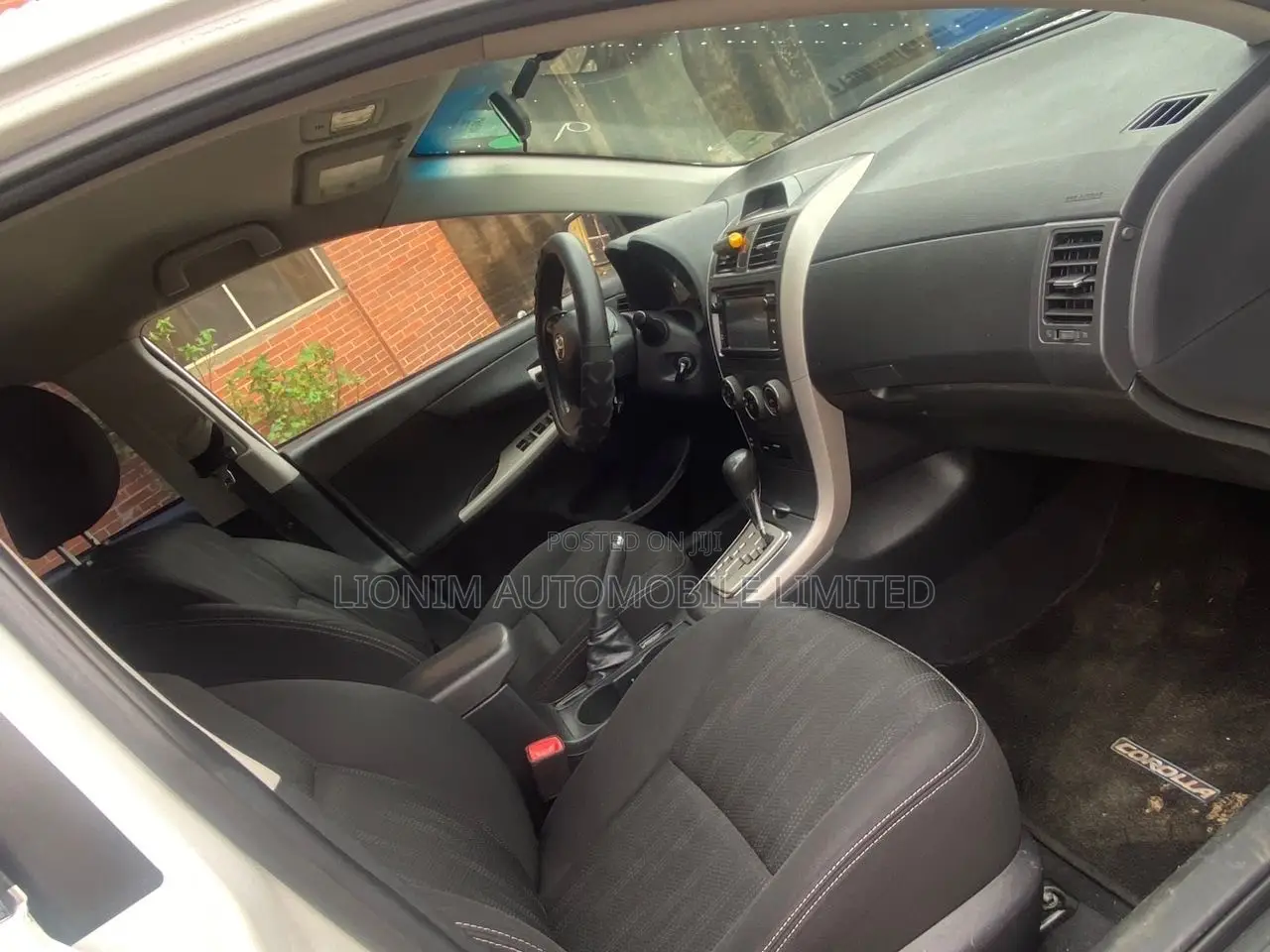 Toyota Corolla S 4dr Sedan (1.8L 4cyl 4A) 2013 White