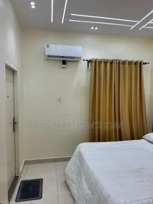 Oasis Hotel and Suites