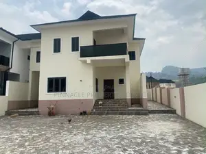 4bdrm Duplex in Admiralty Estate for sale