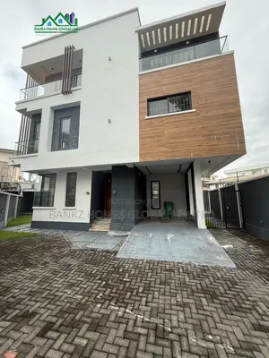 5bdrm Duplex in Lekki Phase 1 for sale