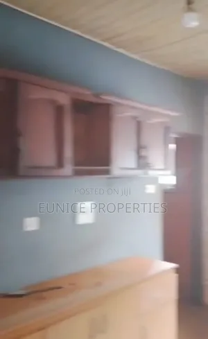 3bdrm Block of Flats in Eunice Properties, Benin City for rent