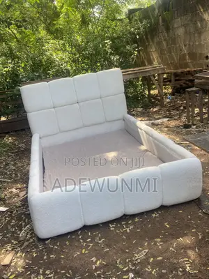 4 and Half Bedframe