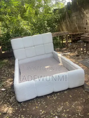 4 and Half Bedframe