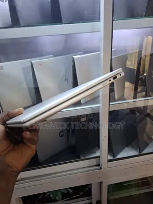 Laptop HP EliteBook 840 G9 8GB Intel Core i5 SSD 256GB
