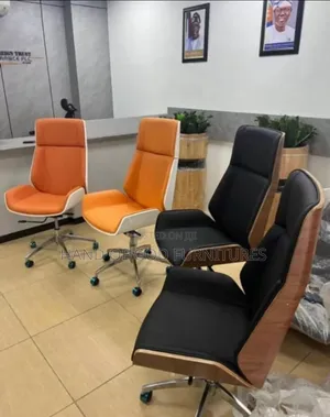 Uniquely Designed Swivel Chair