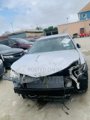 Toyota Camry 2012 Silver