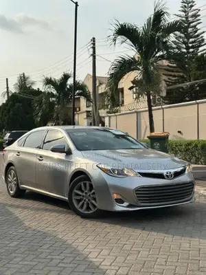 Toyota Avalon Available for Rent on Self Drive