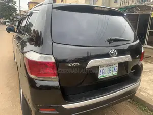 Toyota Highlander Limited 2012 Black