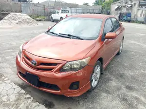 Toyota Corolla S Special Edition 4dr Sedan (1.8L 4cyl 4A) 2013 Orange