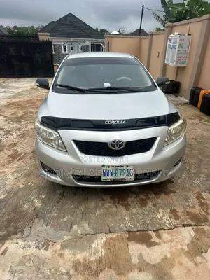 Toyota Corolla 2010 Silver