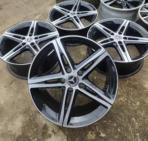 18'Inch Mercedes Rim.